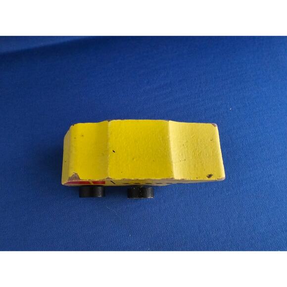 Greenbrier - Wood Yellow Toy Construction Truck - loose - Picture 5 of 8